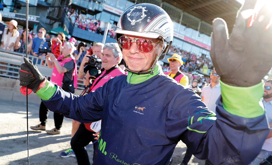 Foto: Micke Gustafsson/Ronden Solvalla 20180527    Wilhelm Paal efter segern med Ringostarr Treb  Elitloppet 2018, Final